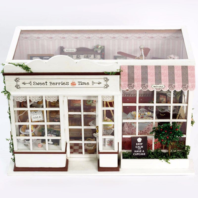 Cuteroom 1:32DIY Handicraft Miniature Voice Activated Light&amp;Music The Sweet Berries Time Dollhouse
