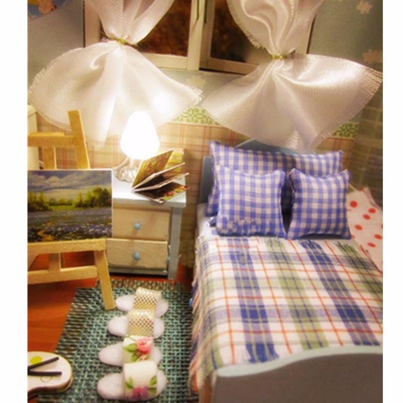 Cuteroom 1:32Dollhouse Miniature DIY Kit with Cover&amp; Music LED Light Heart of Ocean
